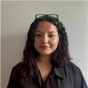 Tu veux apprendre à parler anglais tout en amusant ? Je suis la pour ça ! Contacte moi :)